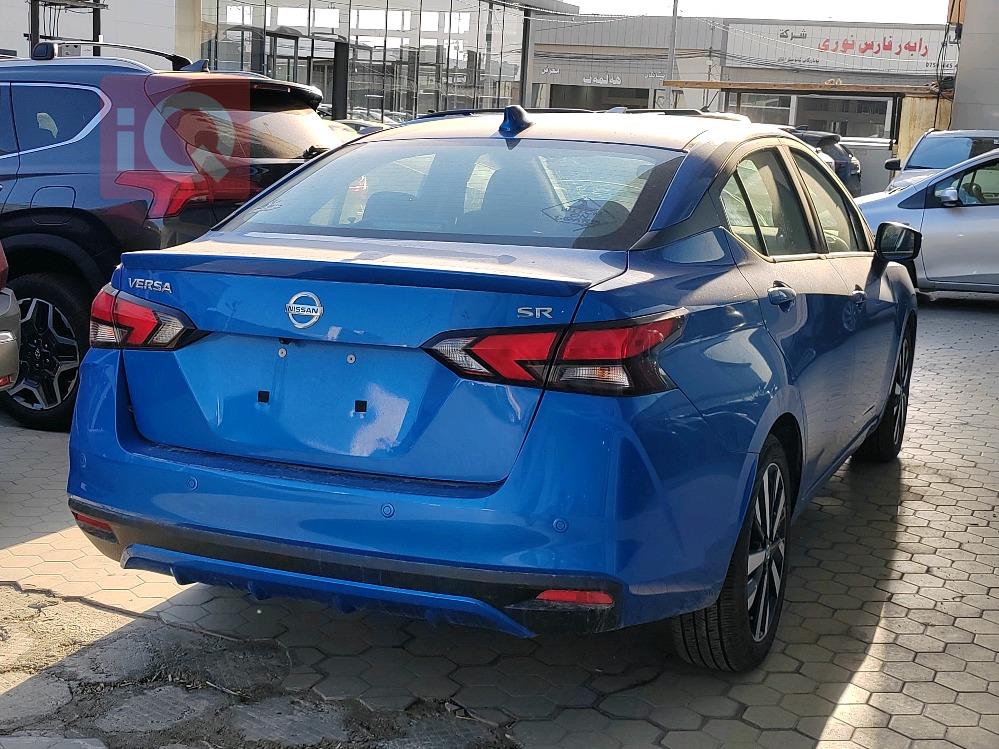 نیسان ڤێرسا